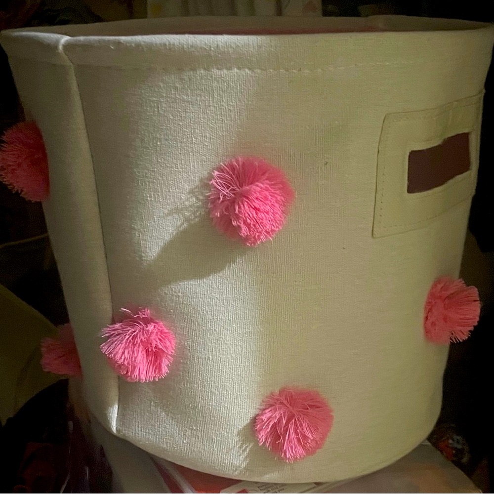 Like new Cream and Pink Storage Bin w/handles